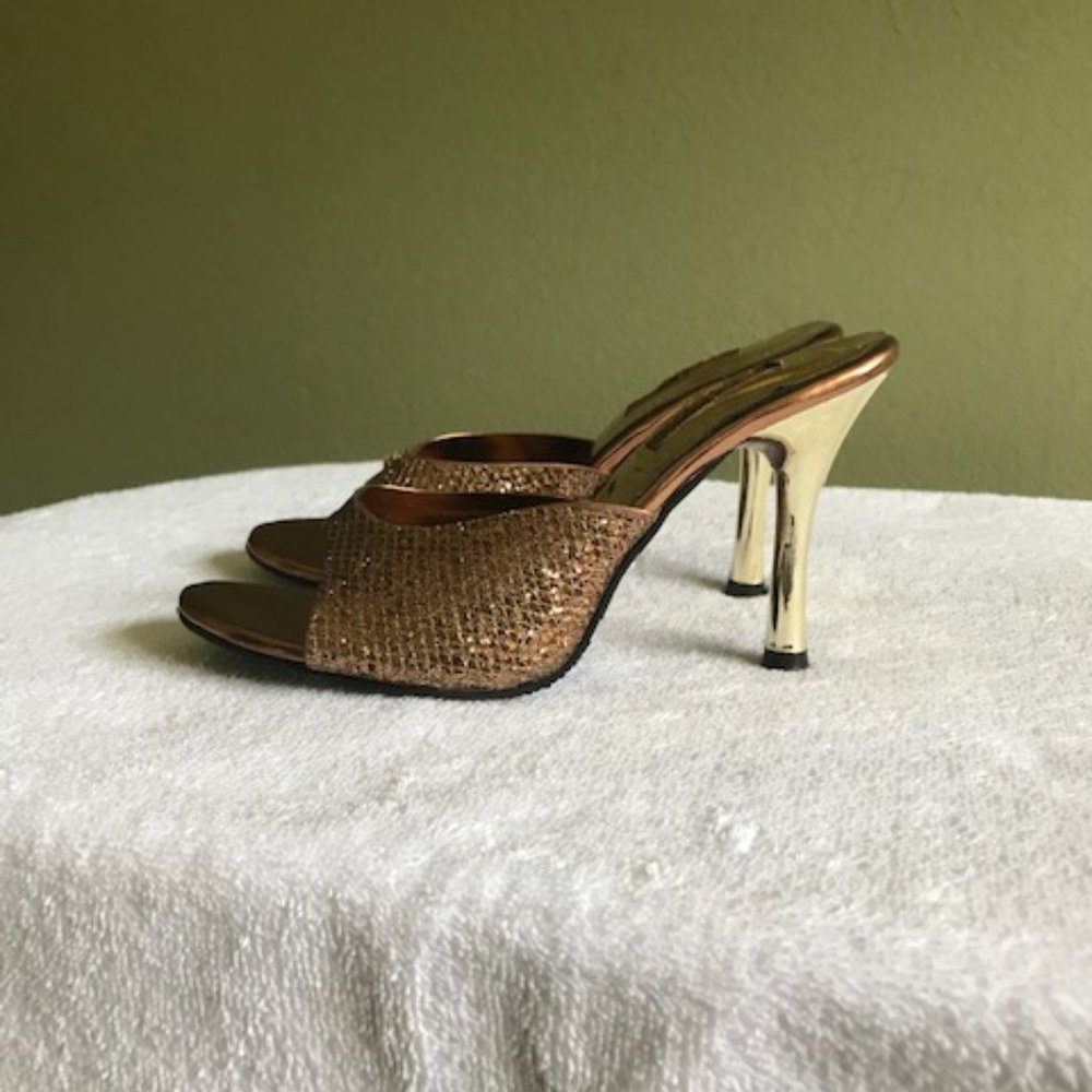 Delco Gold Sparkle Slip On Heels